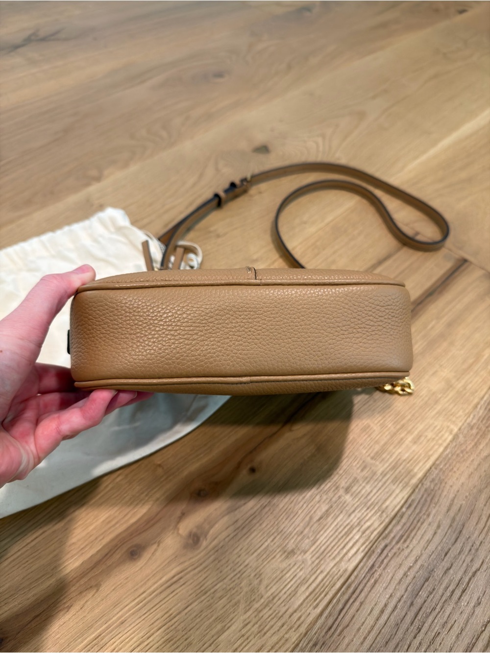 Tory Burch Kira Pebbled Leather Camera Bag - Picture 3 of 10